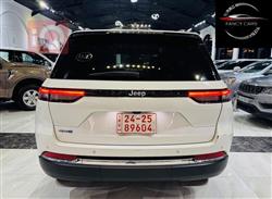 جیپ گراند شیرۆکی